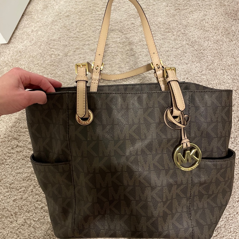 Michael Kors purse